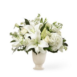 The FTD Remembrance Bouquet from Victor Mathis Florist in Louisville, KY